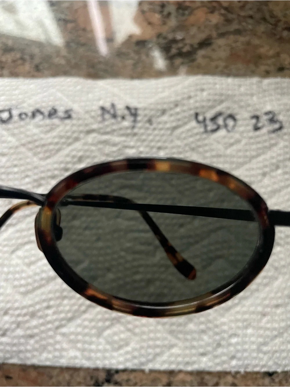 Classic vintage women’s  Jones New York Sunglasses – Dark Lenses